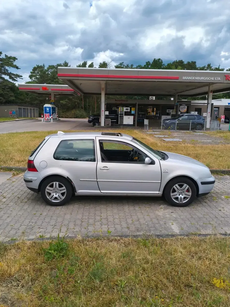 Gebraucht VW Golf III 101 PS (74 kW) 1998 Silber Limousine