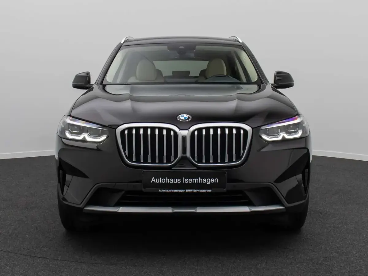 Gebraucht BMW X3 190 PS (139 kW) 2023 Schwarz ii668 SUV