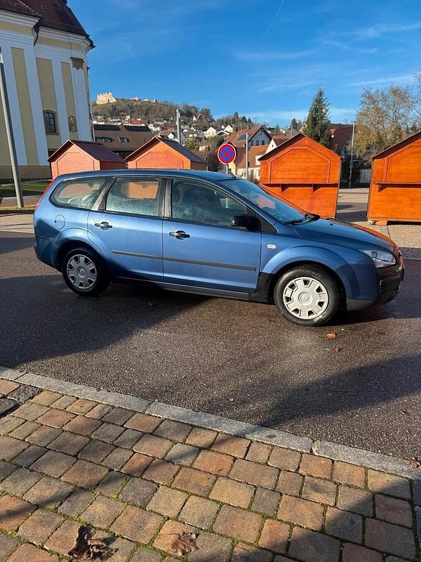Gebraucht Ford Focus 100 PS (73 kW) 2006 Blau Kombi