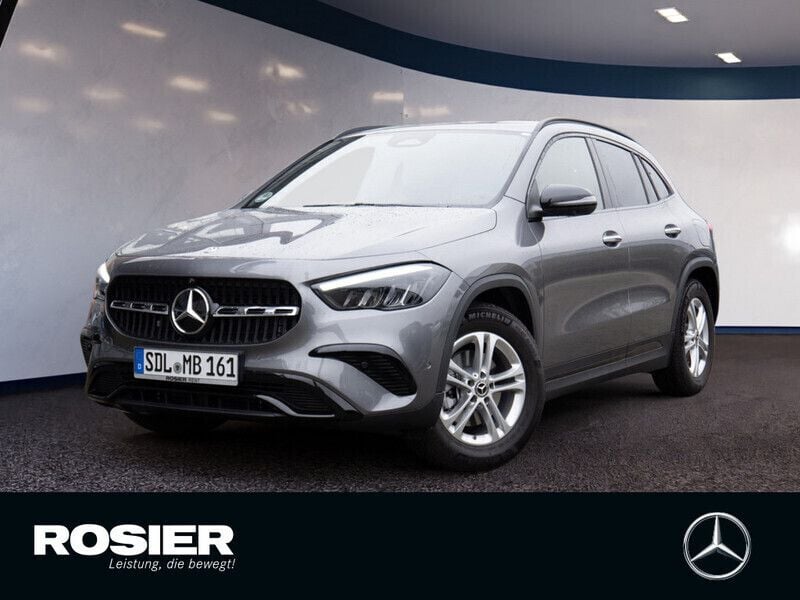 Grau Gebraucht 2024 Mercedes GLA180 Progressive SUV | 36.350 € (Guter Preis) - Bild 1/4