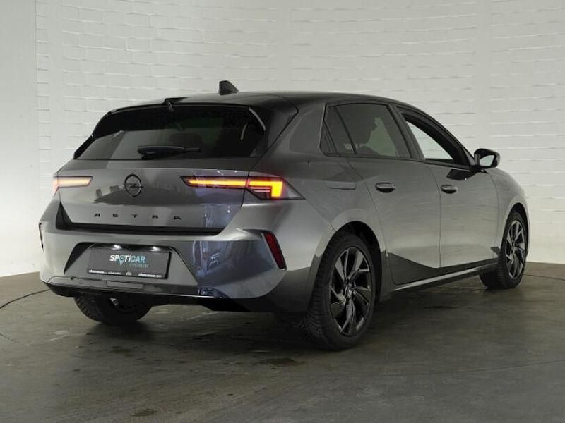 Gebraucht Opel Astra 131 PS (96 kW) 2025 Grau Limousine