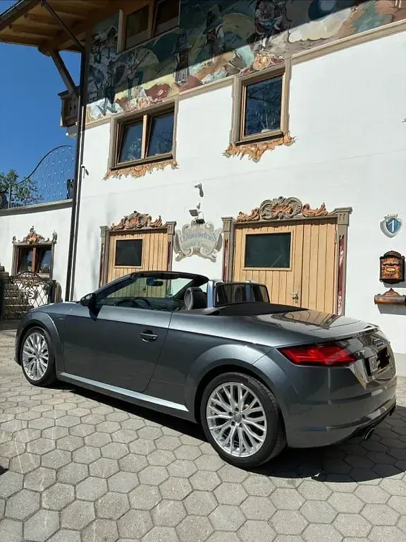 Gebraucht Audi TT Roadster Sport 230 PS (169 kW) 2018 Grau Cabrio
