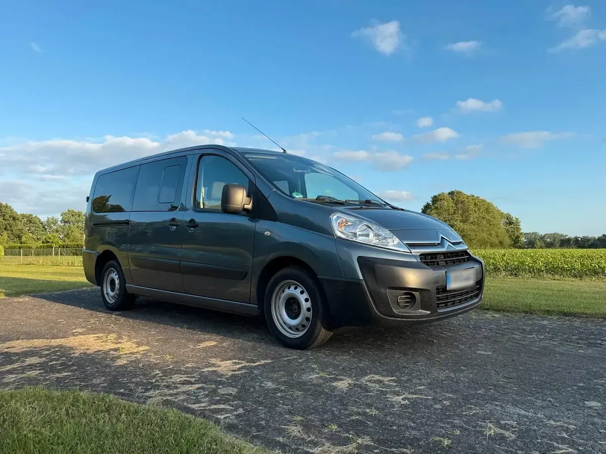 Gebraucht Citroën Jumpy 127 PS (93 kW) 2012 Grau Van / Kleinbus