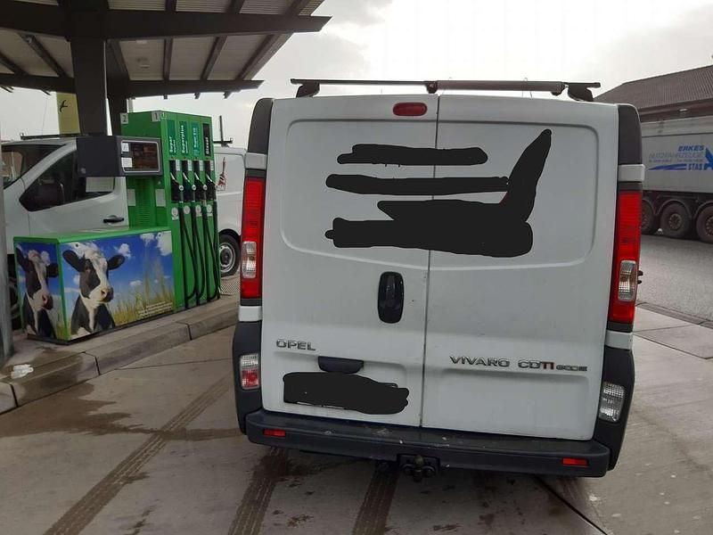 Gebraucht Opel Vivaro 114 PS (83 kW) 2012 Weiß Van / Kleinbus