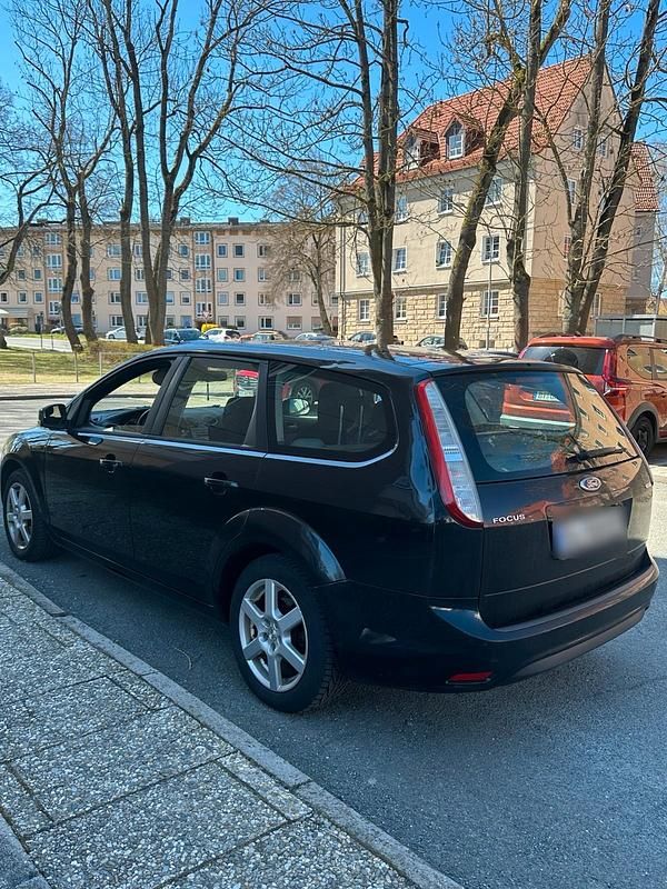 Gebraucht Ford Focus 109 PS (80 kW) 2009 Schwarz Kombi