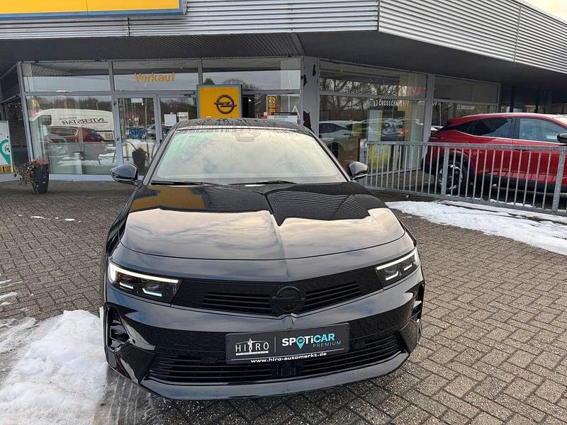 Gebraucht Opel Astra Ultimate 131 PS (96 kW) 2024 Schwarz Kombi