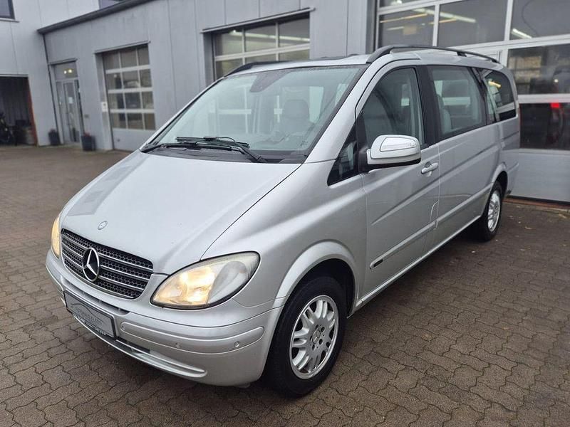 Silber Gebraucht 2010 Mercedes Viano Van / Kleinbus | 9.290 € (Superpreis) - Bild 1/4