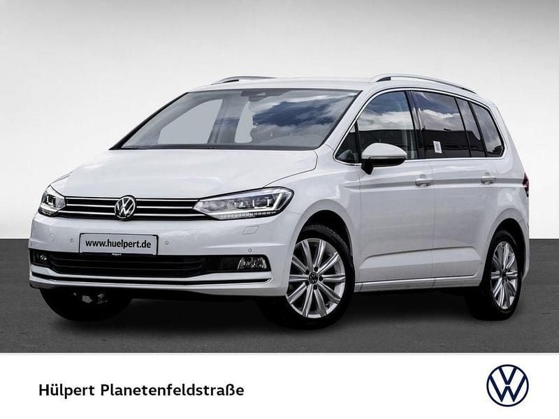 Weiß Gebraucht 2024 VW Touran Highline Van / Kleinbus | 34.407 € (Fairer Preis) - Bild 1/4