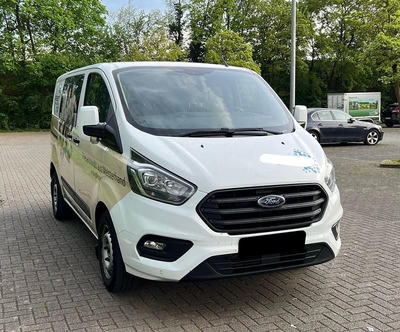 Second-hand Ford Transit Custom 131 CP (96 kW) 2019 Alb Monovolum