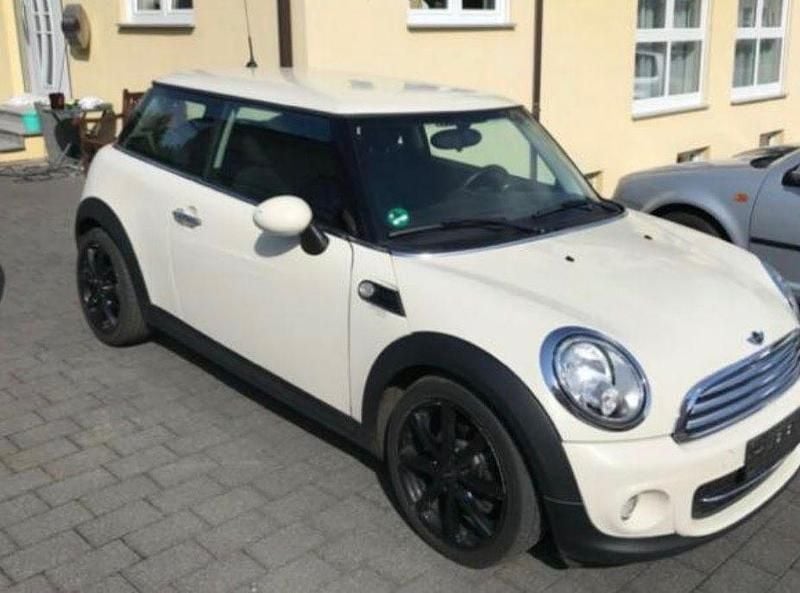 Gebraucht Mini Cooper 122 PS (89 kW) 2013 Weiß Kleinwagen