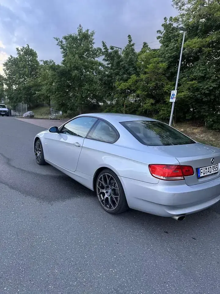 Gebraucht BMW 320 170 PS (125 kW) 2008 Coupé