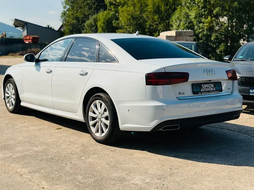 Gebraucht Audi A6 Sport 190 PS (139 kW) 2018 Weiß Limousine