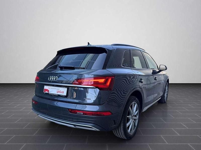 Gebraucht Audi Q5 Ambiente 299 PS (219 kW) 2022 Manhattangrau metallic (metallic) SUV
