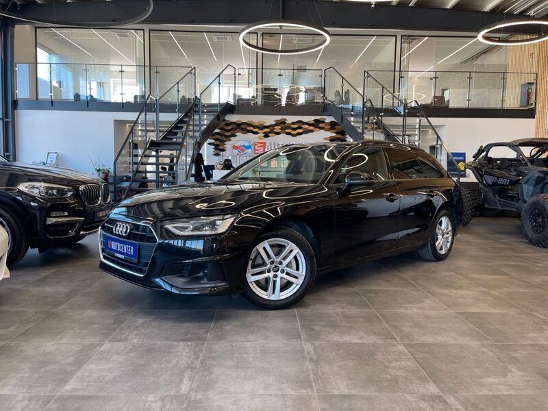 Schwarz Gebraucht 2023 Audi A4 Sport Kombi | 21.499 € - Bild 1/4