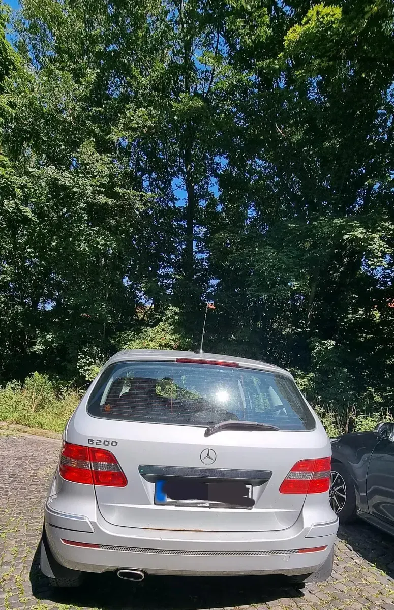 Gebraucht Mercedes B200 136 PS (100 kW) 2005 Silber Van / Kleinbus