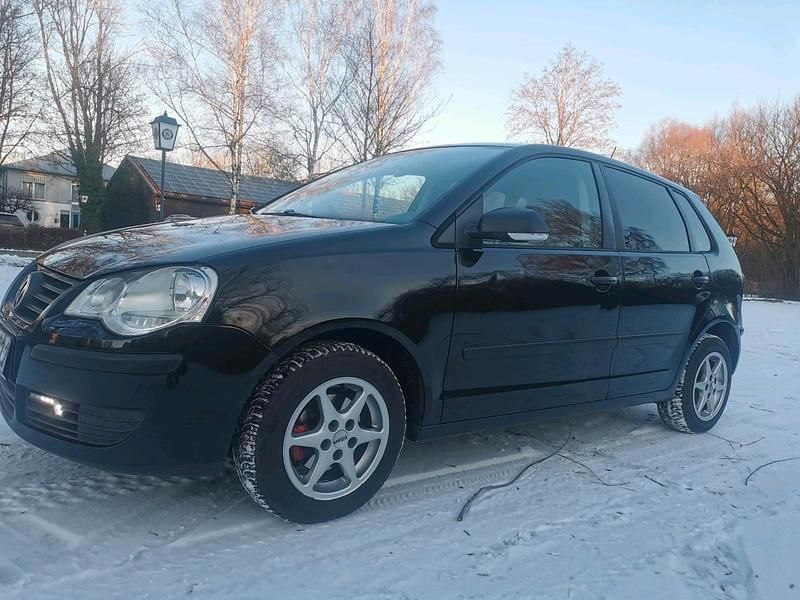 Gebraucht VW Polo 64 PS (47 kW) 2005 Schwarz Kleinwagen