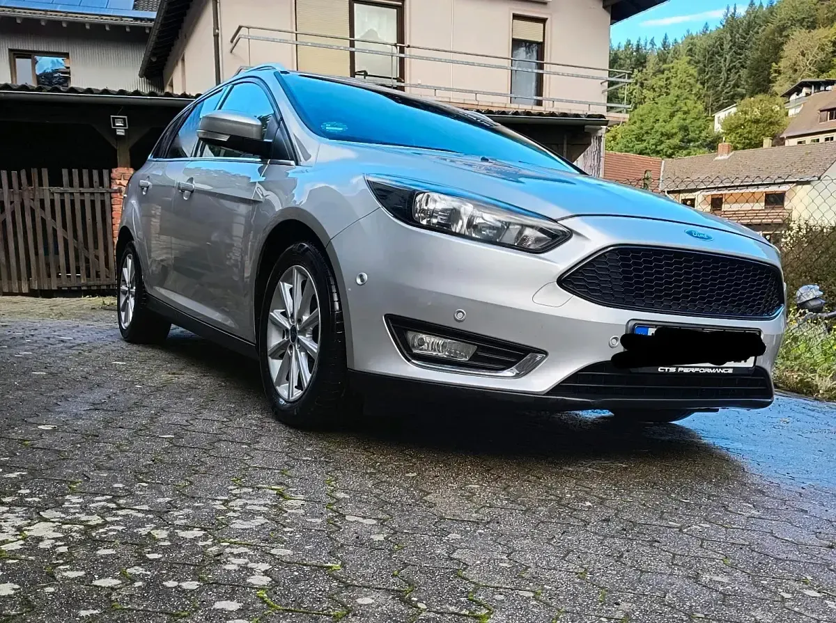 Gebraucht Ford Focus 150 PS (110 kW) 2015 Silber Kombi