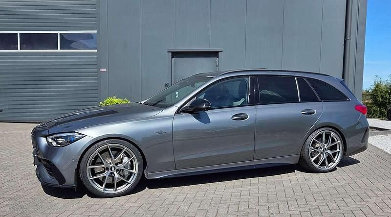 Grau Gebraucht 2022 Mercedes C43 AMG AMG Kombi | 51.850 € (Guter Preis) - Bild 1/4