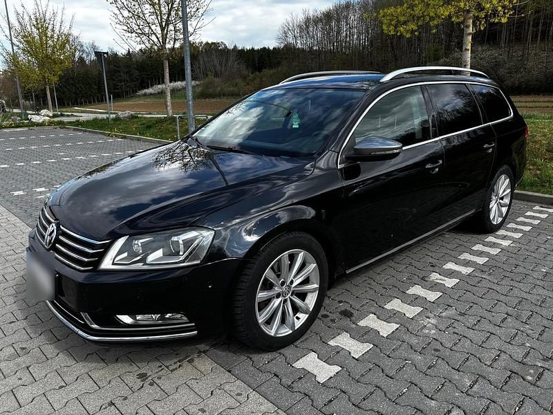 Second-hand VW Passat 140 CP (102 kW) 2012 Negru Break