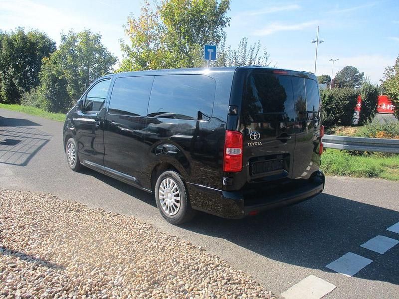 Gebraucht Toyota Proace 144 PS (105 kW) 2022 Schwarz Van / Kleinbus