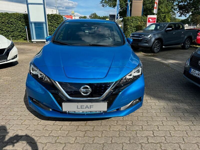 Blau Gebraucht 2020 Nissan Leaf Tekna Kleinwagen | 17.499 € (Etwas zu teuer) - Bild 1/4
