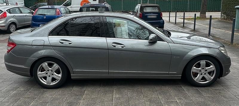 Gebraucht Mercedes C220 170 PS (125 kW) 2010 Grau Limousine