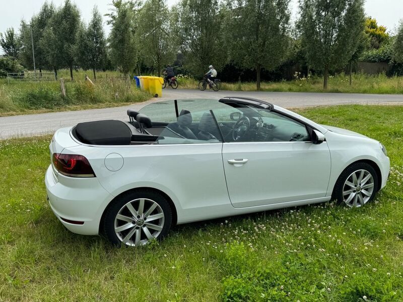 Weiß Gebraucht 2011 VW Golf Cabriolet Cabrio | 8.500 € (Etwas zu teuer) - Bild 1/4