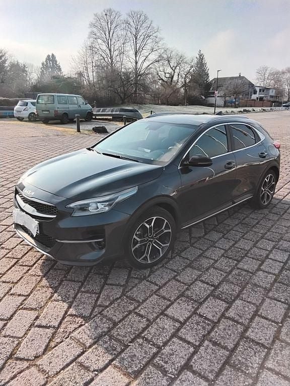 Grau Gebraucht 2021 Kia XCeed Black Xdition SUV | 22.700 € (Fairer Preis) - Bild 1/4