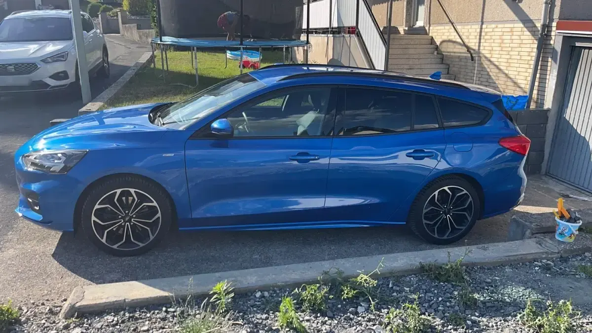 Gebraucht Ford Focus ST-Line 150 PS (110 kW) 2019 Blau Kombi