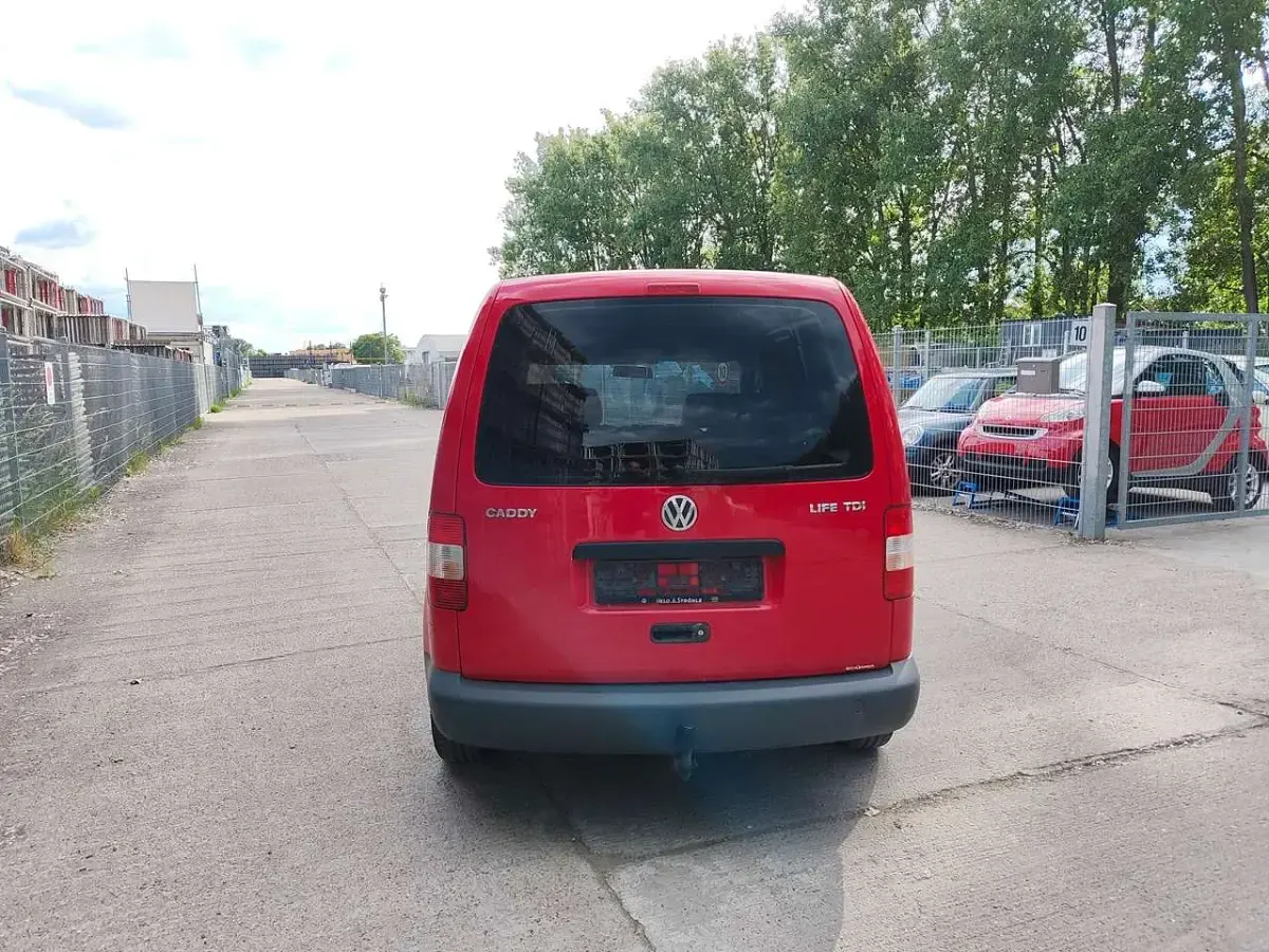 Gebraucht VW Caddy 105 PS (77 kW) 2007 Tornadorot Van / Kleinbus