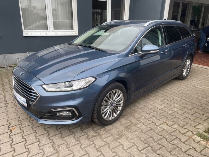 Blau Gebraucht 2022 Ford Mondeo Titanium Kombi | 27.899 € (Teuer) - Bild 1/4