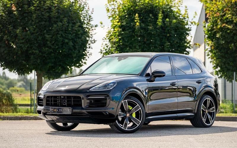 Schwarz Gebraucht 2022 Porsche Cayenne Platinum Edition SUV | 82.900 € (Teuer) - Bild 1/4