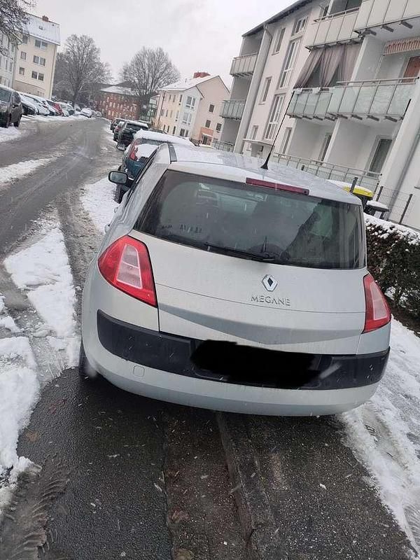 Gebraucht Renault Mégane II Privilege 113 PS (83 kW) 2002 Grau Limousine