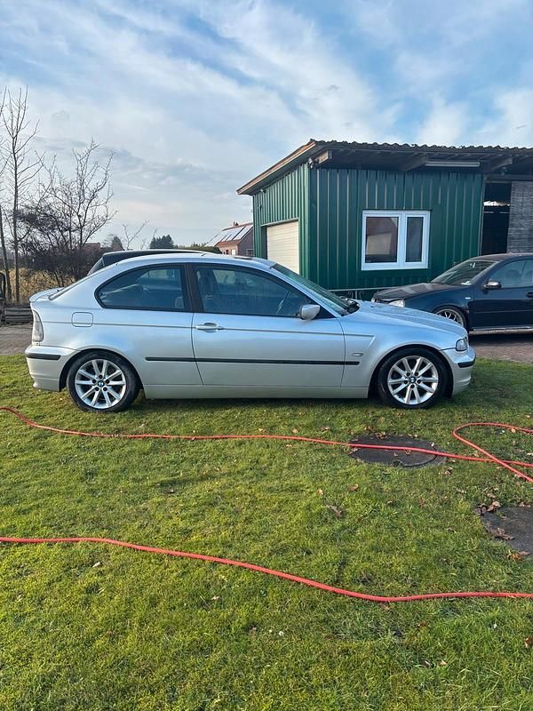 Gebraucht BMW 316 116 PS (85 kW) 2002 Grau Coupé