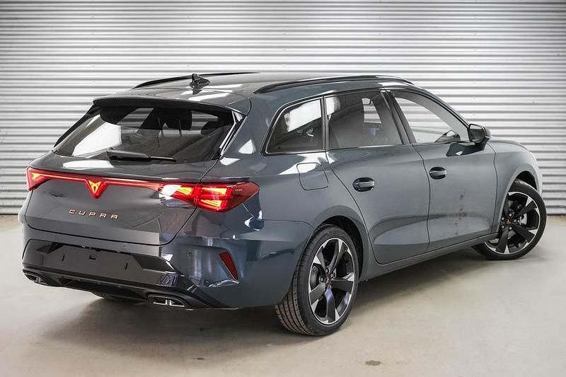 Nowe Cupra Leon 204 KM (150 kW) 2026 Niebieski