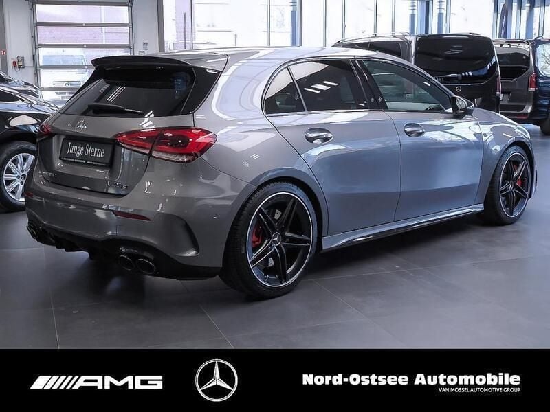 Gebraucht Mercedes A45 AMG AMG 421 PS (309 kW) 2021 Mountaingrau metallic Kleinwagen