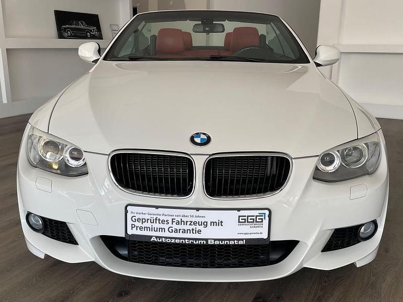 Gebraucht BMW 320 Cabriolet M Sport 170 PS (125 kW) 2012 Weiß Cabrio