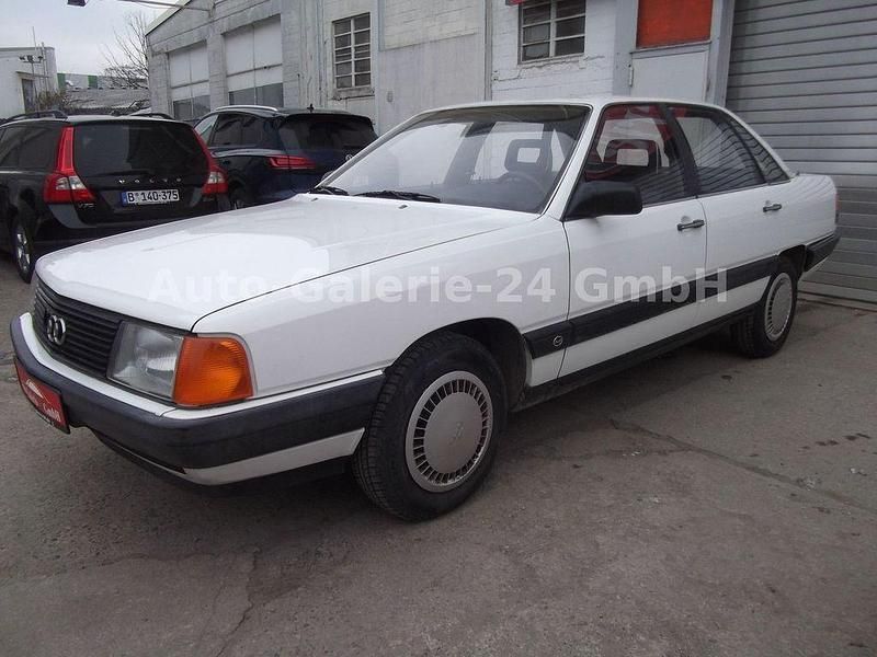Gebraucht Audi 100 88 PS (64 kW) 1986 Weiß Limousine