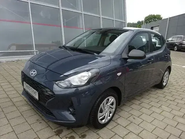Gebraucht Hyundai i10 Comfort 67 PS (49 kW) 2024 Grau Kleinwagen