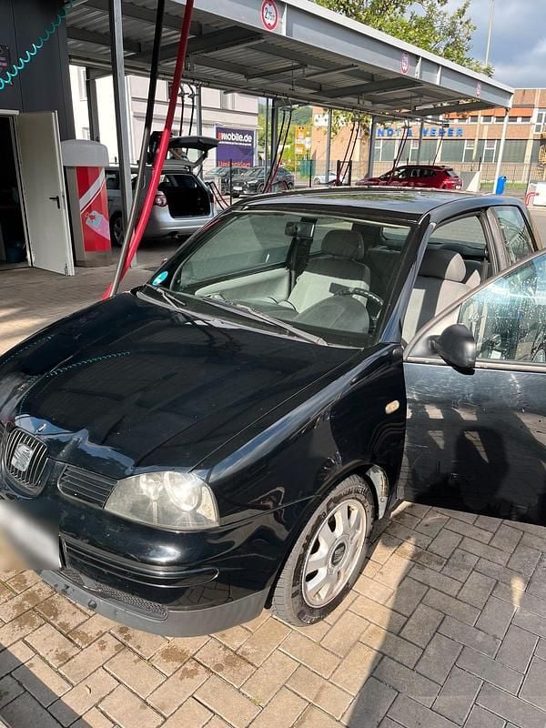 Schwarz Gebraucht 2002 Seat Arosa Kleinwagen | 1.050 € (Fairer Preis) - Bild 1/4