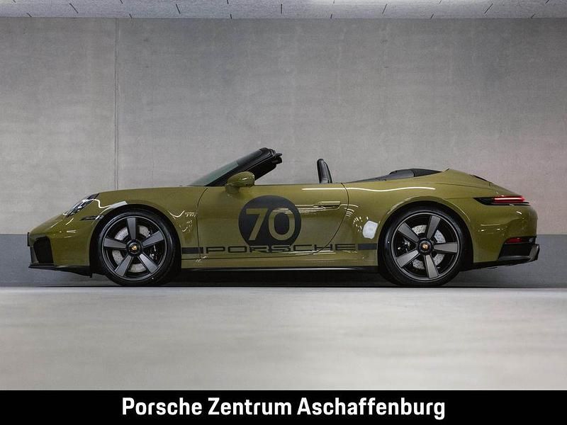Neu Porsche 911 541 PS (397 kW) 2026 Grün Cabrio