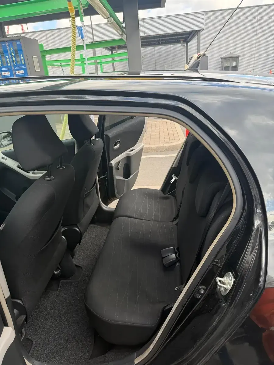 Gebraucht Toyota Auris 95 PS (69 kW) 2009 Schwarz Kleinwagen