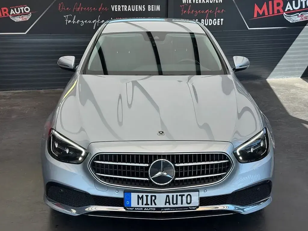 Gebraucht Mercedes 220 200 PS (147 kW) 2023 Silber Limousine