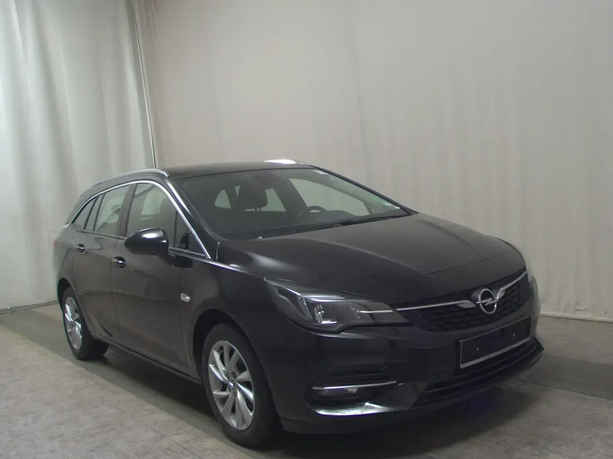 Gebraucht Opel Astra Elegance 110 PS (80 kW) 2021 Black meet kettle metallic Kombi