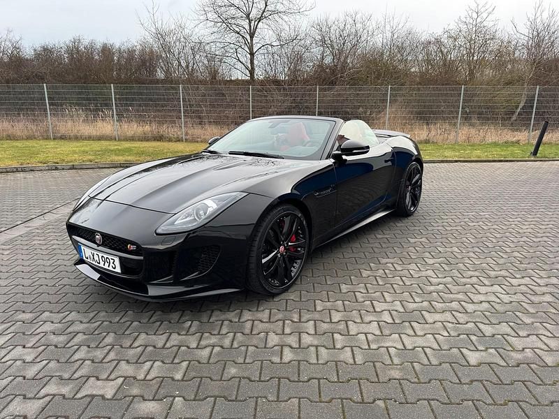 Schwarz Gebraucht 2014 Jaguar F-Type S Cabrio | 55.000 € (Teuer) - Bild 1/4