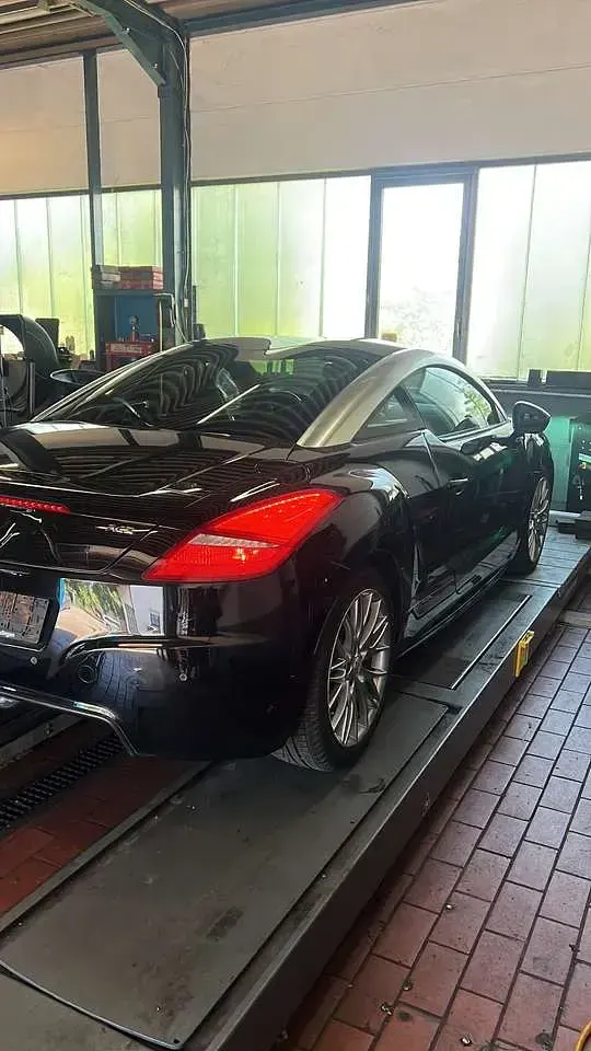 Gebraucht Peugeot RCZ 156 PS (114 kW) 2011 Schwarz Coupé