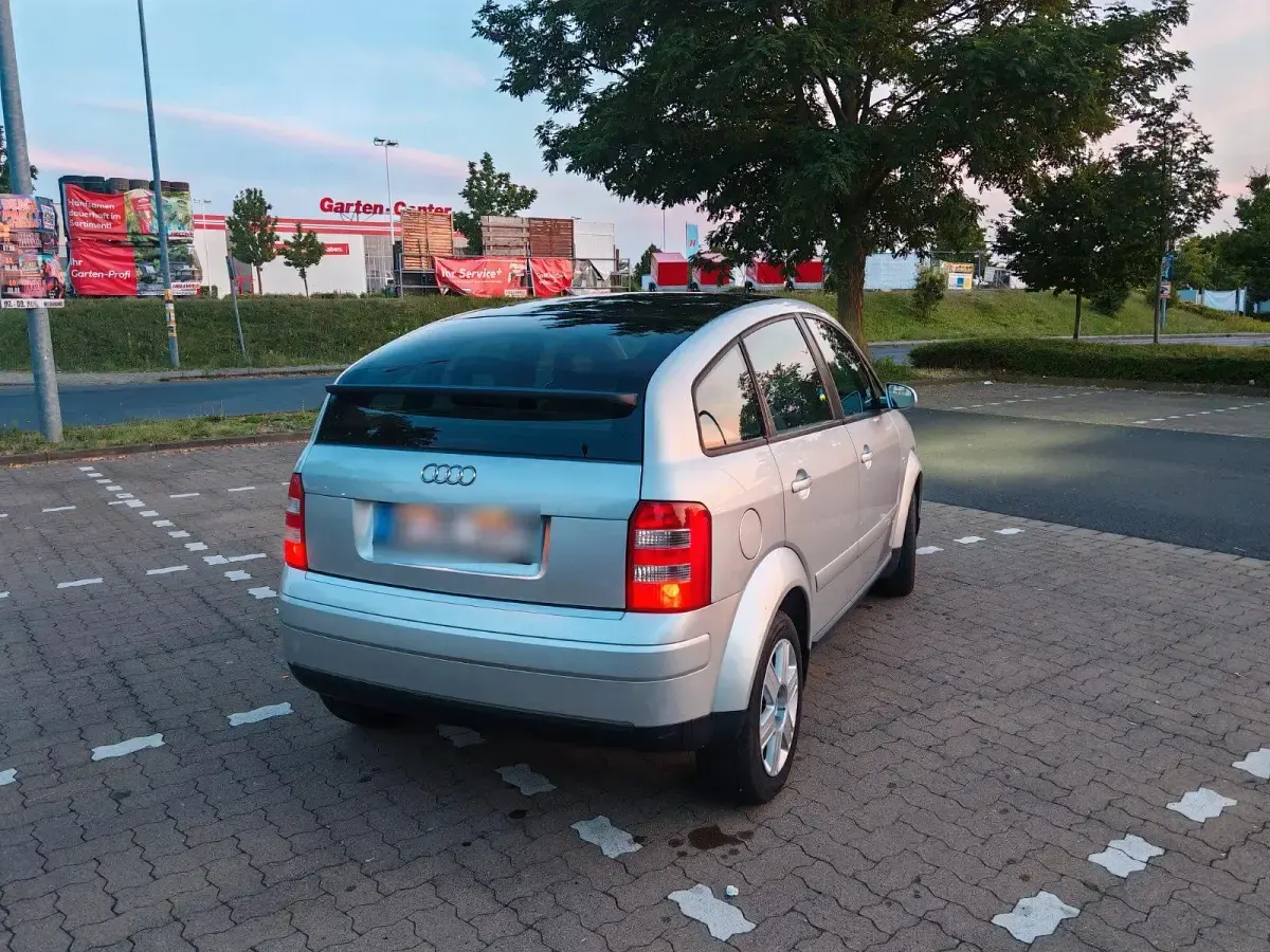 Gebraucht Audi A2 Basis 75 PS (55 kW) 2003 Silber Kleinwagen
