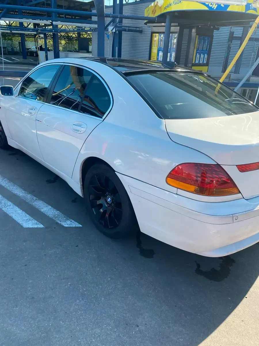 Second-hand BMW 740 258 CP (189 kW) 2004 Alb Berlinǎ