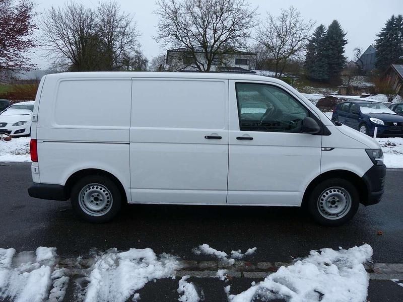 Gebraucht VW Transporter 114 PS (83 kW) 2018 Weiß Van