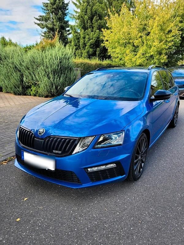 Blau Gebraucht 2019 Skoda Octavia RS Kombi | 18.500 € (Guter Preis) - Bild 1/4